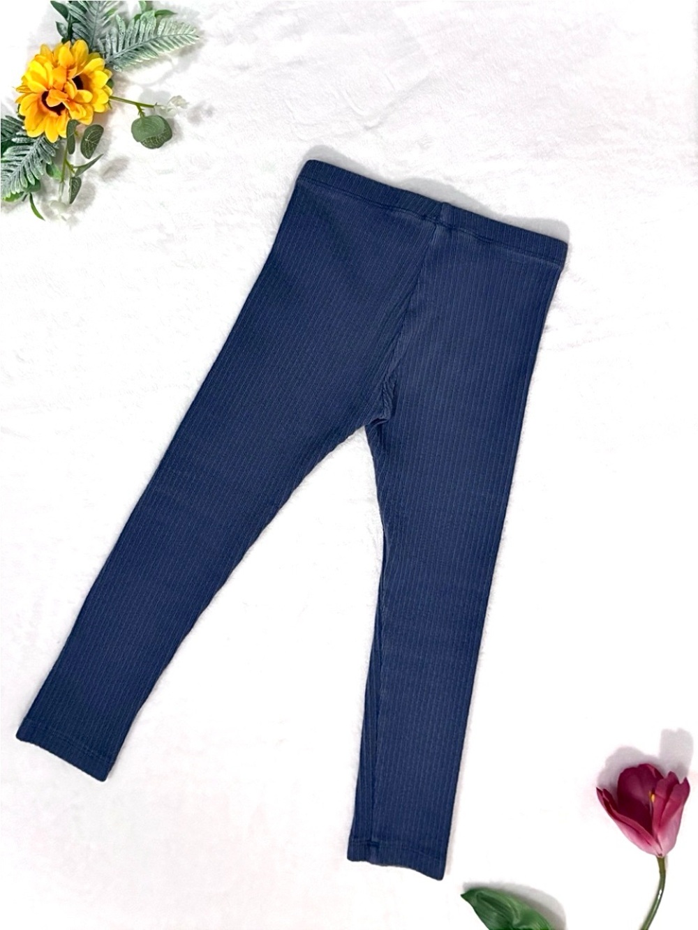 Tea Collection Girls Muted Blue Ribbed Leggings • Size 5 • Like New - Picture 5 of 8